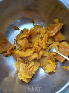 Make Waterless pumpkin buns step 2