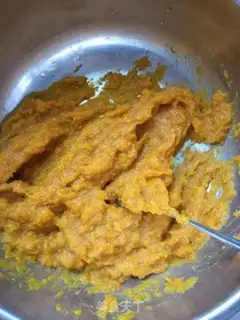 Make Waterless pumpkin buns step 3