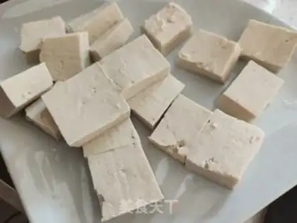 Make Red roasted eggs tofu step 1