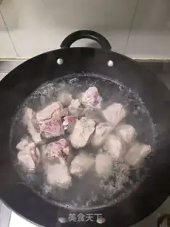 Make Mountain medicine and bone soup step 1