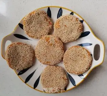 Make Red potato sesame cake step 10