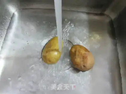 Make Potato pastry step 1