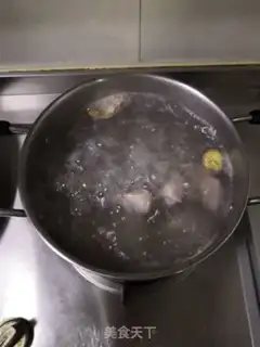 Make Mountain medicine and bone soup step 3