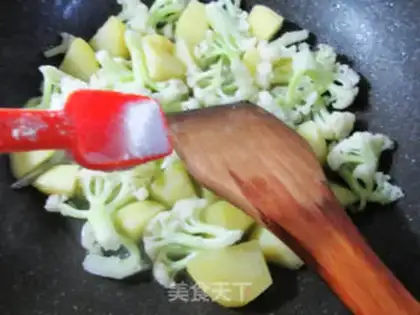 Make Potato pastry step 7