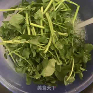 Make Scrawny soup step 1
