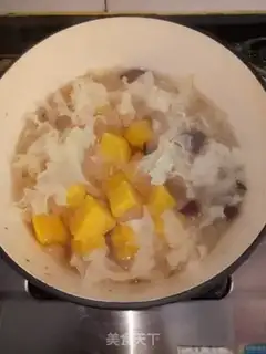 Make Sweet soup with silver and potatoes step 4