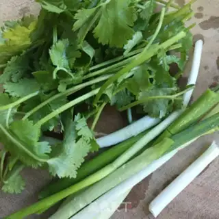 Make Sour soup, omelet step 1
