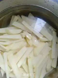 Make Dry potatoes step 0