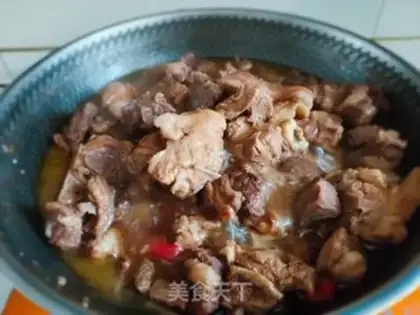 Make Soy sauce and elbow bones step 1