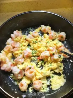 Make Egg shrimp step 4