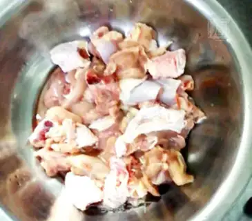 Make A red roasted chicken step 0