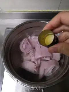 Make Pork hoof step 1