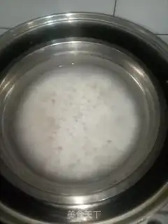 Make Cranberry rice with heartbread step 1