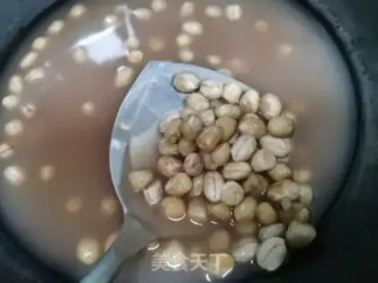 Make Spicy peanuts step 1