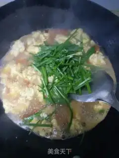 Make Tomato egg omelet soup step 5