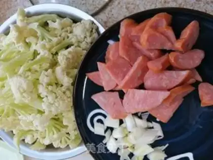 Make Creamed sausage step 0