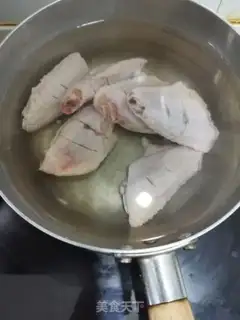 Make Coke chicken wings step 1