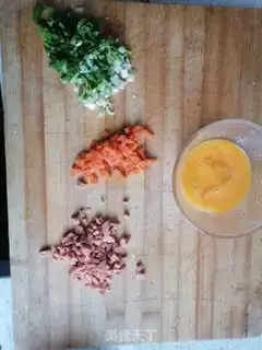 Make Egg fried rice step 1