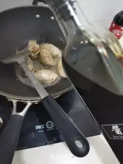 Make Coke chicken wings step 5