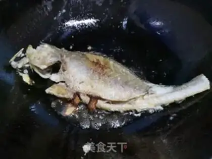 Make Red-burned yellow fish step 2