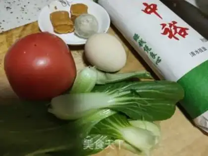 Make Tomato noodle soup step 0