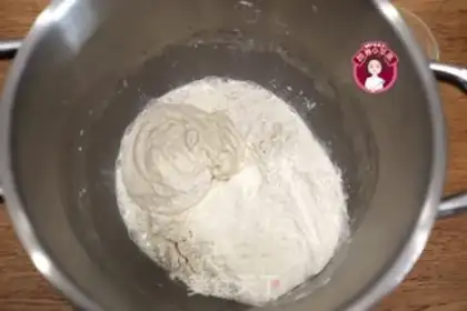 Make Polish red bean horn steak bag step 3