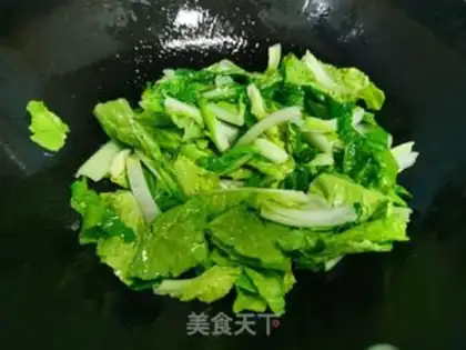 Make A green dish with black wood step 3