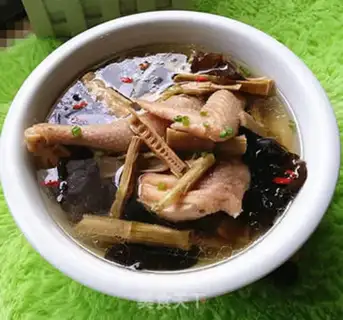Make Yellow Mountain chicken soup step 8