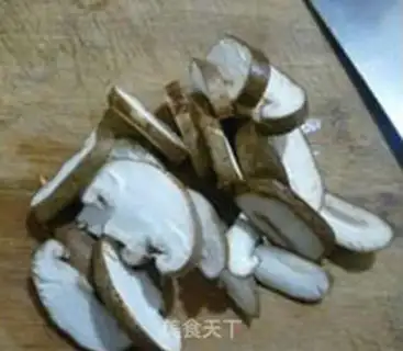 Make Porridge of mushrooms and salted rice step 3
