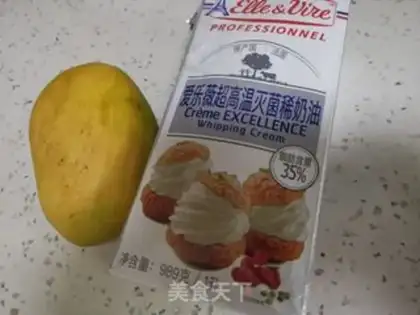 Make Mango cream roll step 1