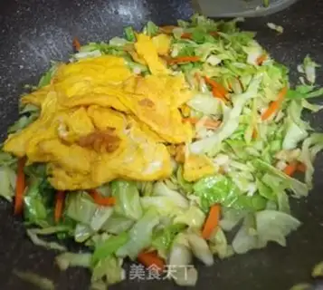 Make Scrambled carrot fried eggs step 8
