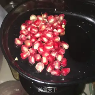 Make Pomegranate juice step 3