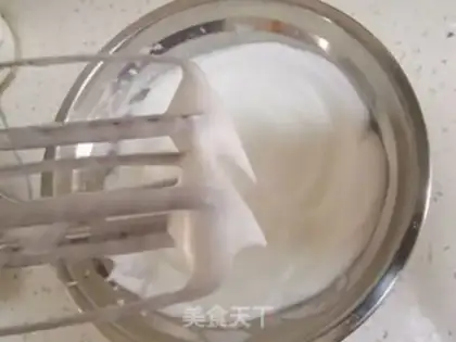 Make Mango cream roll step 4