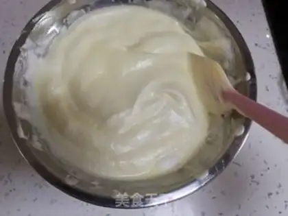 Make Mango cream roll step 5