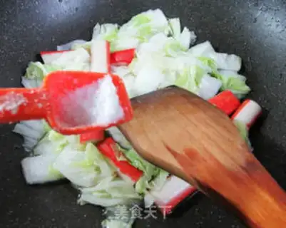 Make Crab-fried cabbage step 4