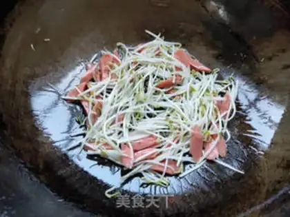 Make Spicy meat sauce step 3