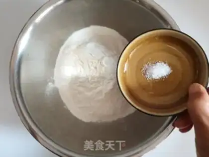 Make The original sesame cake step 1