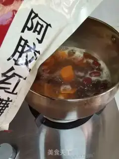 Make "Red dates, red dates, red potatoes, sour soup." step 4