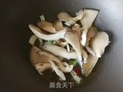 Make Pumpkin-cooked chicken step 4