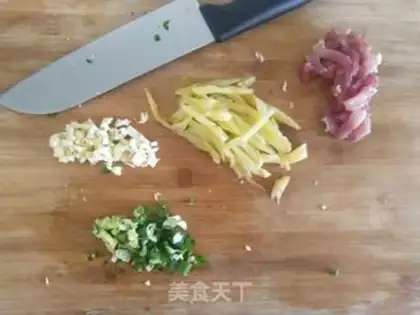 Make Spaghetti step 1