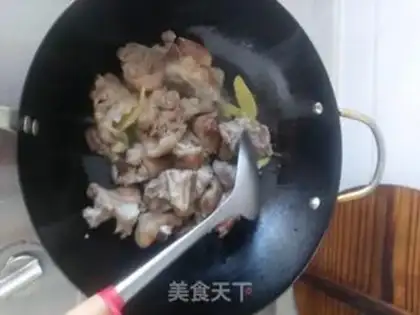 Make Red burning pig hands step 5