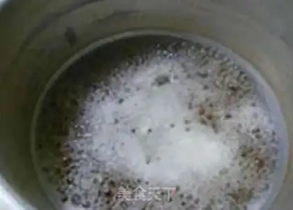 Make Double red rice congee step 6