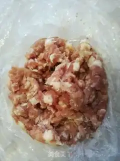 Make Meat and radish step 1