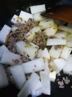 Make Meat and radish step 6