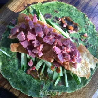 Make Cracker beef spinach rolls step 8