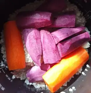 Make Carrots, potatoes and rice step 2