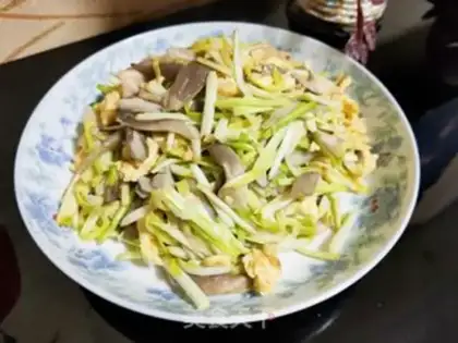 Make Garlic egg fried mushrooms step 12