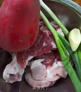 Make Roach and hoof soup step 0