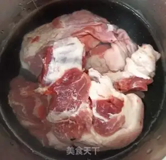 Make Roach and hoof soup step 1