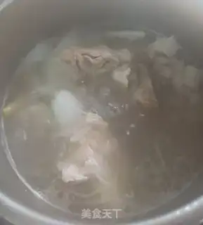 Make Roach and hoof soup step 4